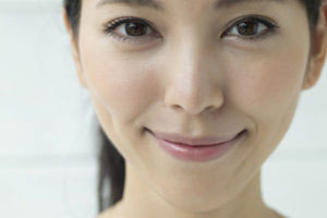 団子鼻や豚鼻などでもう悩まない 鼻整形で美人になる方法 東京新宿の美容整形ならもとび美容外科クリニック